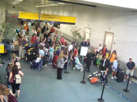 newark airport arriving flights