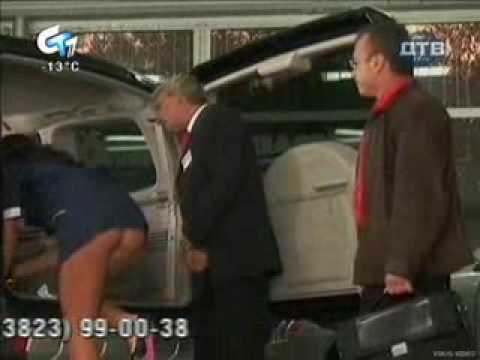 Un buen video sobre una agencia automotriz que trata de vender una Un buen video sobre una agencia automotriz que trata de vender una
