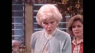 Rosanne welcomes Please Don't Eat the Daisies and Beaver moms (1966-67 Television 50th Anniversary)