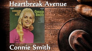 Watch Connie Smith Heartbreak Avenue video