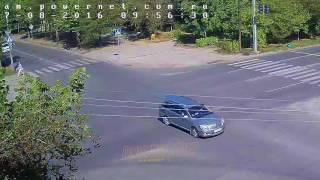 Видео ДТП (авария г. Волжский) ул. Коммунистическая ул. Карла Маркса 27-08-2016 09-56 от powernet.com.ru, Магистральная улица, Волжский, Россия