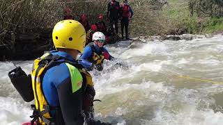 בית ספר לחילוץ ממים זורמים - חמ"ז SafeRescue SwiftWater rescue Academy