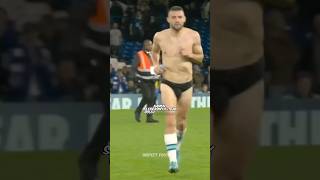 Mengapa Selebrasi Buka Baju Dilarang?