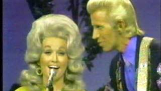 Watch Dolly Parton The Right Combination video