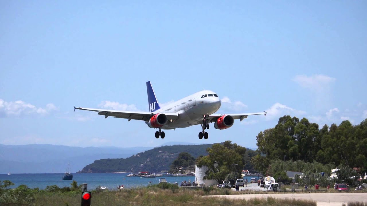 Perfect landing to Skiathos, SAS,Airbus 319 (OY-KBT) , Greece,HD - YouTube