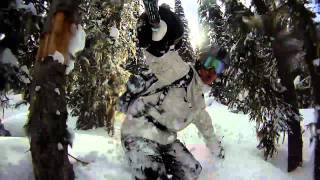 Deep powder surfing in the Snor...