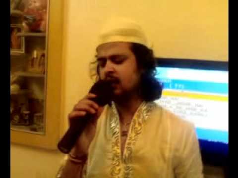 Raja Hasan singing Main Shayar Badnam
