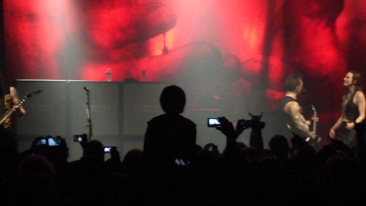bullet for my secret bullet for my lzzy hale halestorm bullet for my secret bullet for my lzzy hale halestorm