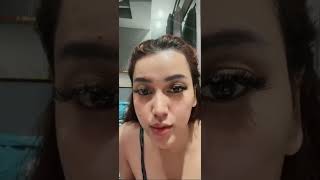 Rosalinda Host Live Barbar Manive