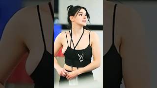 Ariel Winter 2023