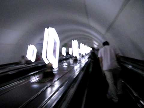 Perdidos en el metro de Kiev video aburridisimo