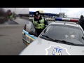 Видео г.Макеевка. Донецкие инспектора угрожают водителю и выбивают технику из рук