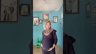Bumil Hijab Muda Cantik Elus Perut...