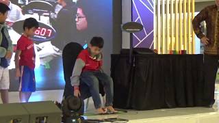 Solving Rubik with Feet at Battle of Honor Event 2018 - Lenmarc Surabaya