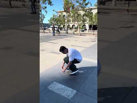 how to switch 360 flip #pizzaskateboards #skateboarding