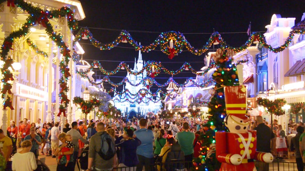 mickey s very merry christmas party 2013 youtube mickey s very merry christmas party 2013 youtube