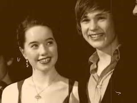 anna popplewell and william moseley by www.