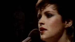 Watch Sheena Easton When He Shines video