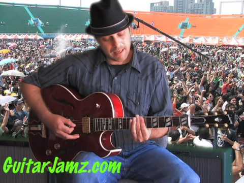 Music Theory / Ear Training: How to Play Barre Chord Concepts - How to Find the Notes On the Guitar
