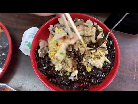 Âm thực hàn quốc l món cơm trộn hải sản
