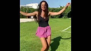 Cansu Tosundan Dans Şov