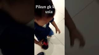 Masih Kecil Sdah Maen Gituan...