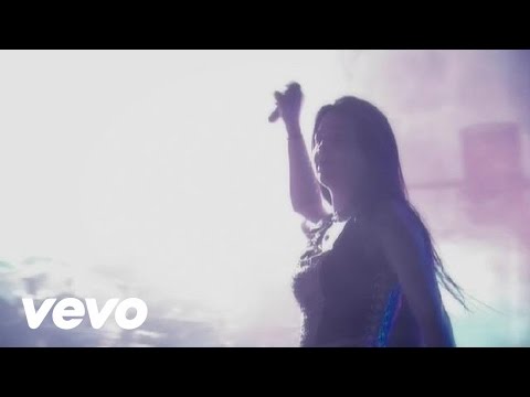 Evanescence - Farther Away (Live)