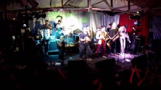 Watch Santa Feria Manosa video