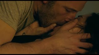 Vic (Ben Affleck) and Melinda (Ana de Armas) Kissing Scene _ Deep Water (2022)