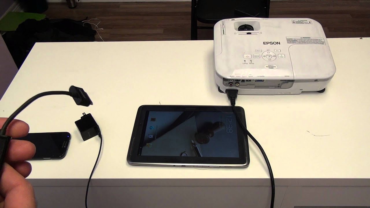 How to hook up a Samsung Galaxy 10.1 Tablet to a projector - YouTube