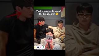 V Knows How To Tease Jk & Jks Reaction Is Priceless