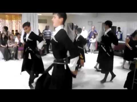 Вязаный спицами сарафан для девочки. Схемы с описанием, видео Внедорожник ВАЗ 2131 Нива