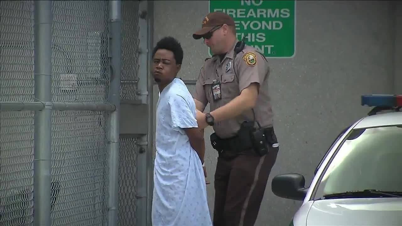 Black police white teen suspect taken photos