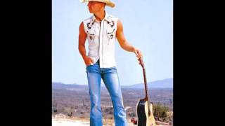 Watch Kenny Chesney Aint Ever Going Back Again video