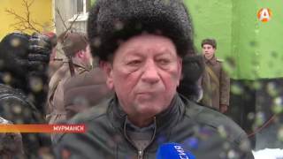 Video V Murmanske sostoyalos otkrytiye barelyefa Geroyu Sovetskogo Soyuza Mikhailu Ivchenko from ΠΡΠΊΡΠΈΠΊ Π’Π, Mikhaila Ivchenko drive, Murmansk, Russia