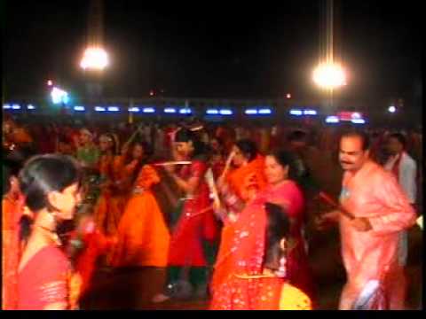 Tara vina shyam ..........Gujrati Garba live by NAVANKUR