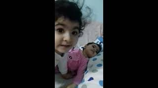 İremnur - Kardeşini Zorla Uyandırmaya Çalışırsa