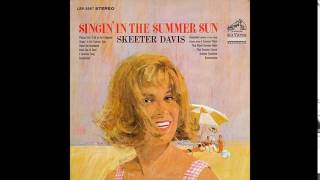 Watch Skeeter Davis Under The Boardwalk video