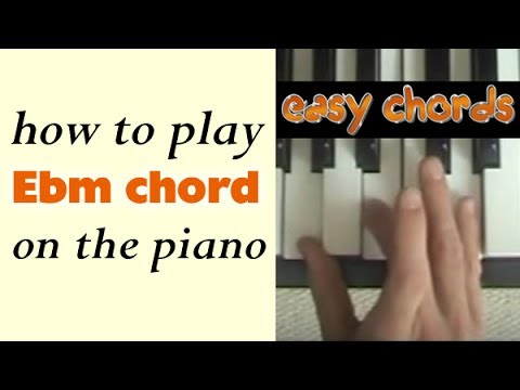 ebm chord piano