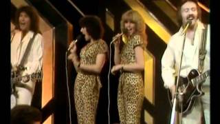 Watch Brotherhood Of Man Middle Of The Night video