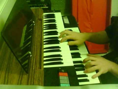 Elka Panther Duo 2200 organ demo