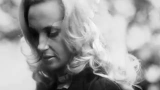 Watch Tammy Wynette Walk Softly On The Bridges video