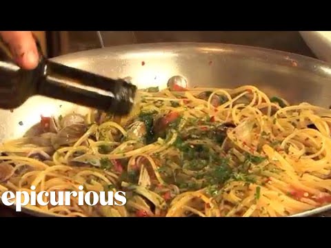 VIDEO : chef mario batali shows how to make linguine with clams | epicurious - mario batalidemonstrates hismario batalidemonstrates hisrecipefor linguine with clams, a traditional part of the italian christmas eve feast of the seven fishe ...