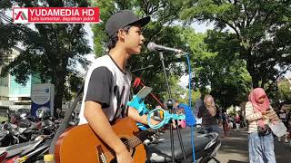 Surat Cinta Untuk Starla - Virgoun - Cover Akustik Pengamen Jalanan Ganteng Sabian Nanda
