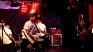 Watch Gallows Queensberry Rules video