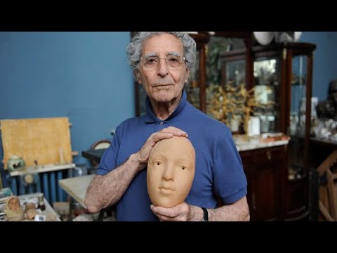 Murió el escultor Antonio Pujia, maestro en el arte de usar cera de abejas en sus obras
