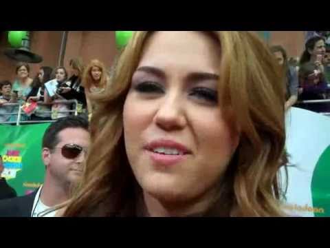 MILEY CYRUS at the 2011 Kids' Choice Awards