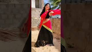 Kerthi Aunty Boddu