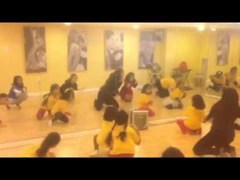 Bhumroo bhumro song