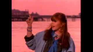 Watch Kirsty MacColl Hes On The Beach video